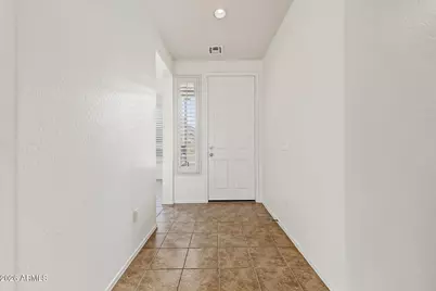 15220 W Custer Lane, Surprise, AZ 85379 - Photo 8