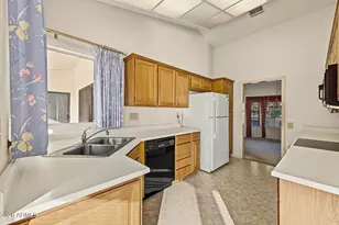 13617 W Gemstone Dr W, Sun City West, AZ 85375 - Photo 8