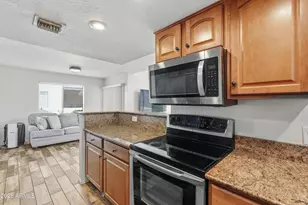 19820 N 13th Ave, Phoenix, AZ 85013 - Photo 12