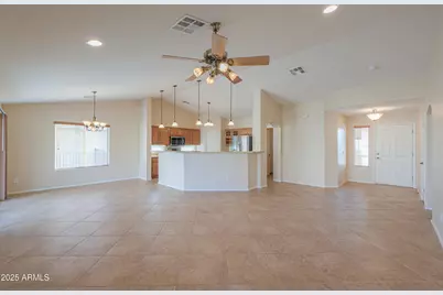 2394 E Fiesta Drive, Casa Grande, AZ 85194 - Photo 8