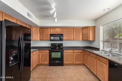28048 N 25th Lane, Phoenix, AZ 85085 - Photo 2