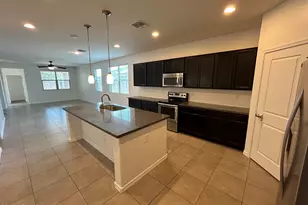 10319 W Hammond Ln, Tolleson, AZ 85353 - Photo 2