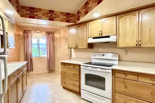 10878 W Coggins Dr, Sun City, AZ 85351 - Photo 10