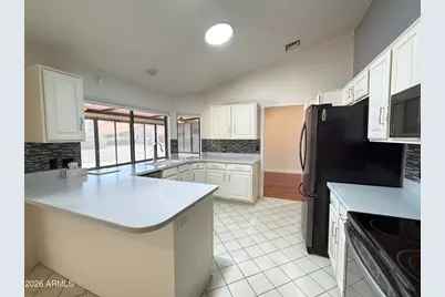 19715 N 94th Drive, Peoria, AZ 85382 - Photo 8
