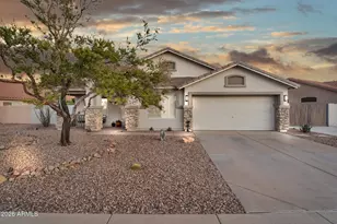 913 N John Way, Chandler, AZ 85225 - Photo 1