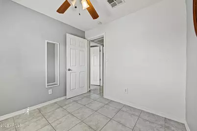 6702 N 60th Avenue, Glendale, AZ 85301 - Photo 16
