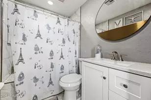 6702 N 60th Ave, Glendale, AZ 85301 - Photo 12