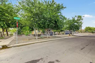 6702 N 60th Ave, Glendale, AZ 85301 - Photo 26