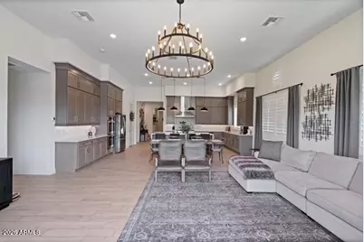 21355 W Meadowbrook Avenue, Buckeye, AZ 85396 - Photo 10