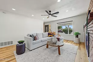 9229 N 40th Dr, Phoenix, AZ 85051 - Photo 6