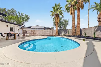 9229 N 40th Drive, Phoenix, AZ 85051 - Photo 32