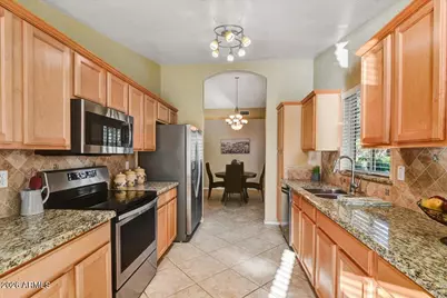 19453 N 83rd Drive, Peoria, AZ 85382 - Photo 6