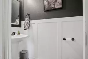 2446 W Via Dona Rd, Phoenix, AZ 85085 - Photo 10