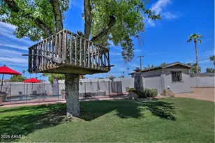 8432 E Turney Ave, Scottsdale, AZ 85251 - Photo 30