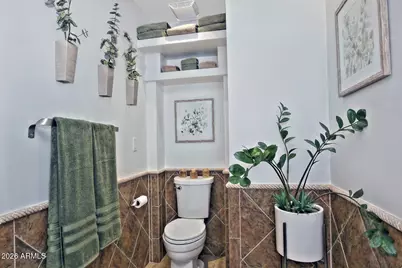 8432 E Turney Avenue, Scottsdale, AZ 85251 - Photo 18