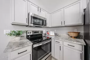2252 E Mariposa Grande, Phoenix, AZ 85024 - Photo 8