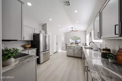 2252 E Mariposa Grande --, Phoenix, AZ 85024 - Photo 4