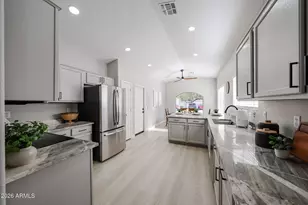 2252 E Mariposa Grande, Phoenix, AZ 85024 - Photo 4