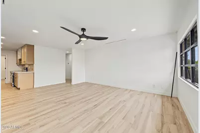 8721 E Amelia Avenue, Scottsdale, AZ 85251 - Photo 2