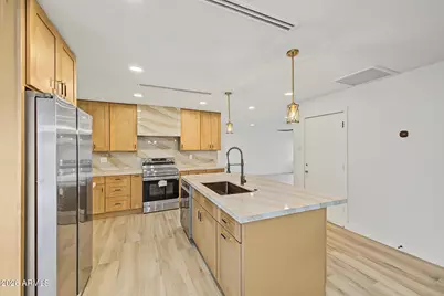 8721 E Amelia Avenue, Scottsdale, AZ 85251 - Photo 6