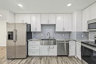 6819 N 12th St, Phoenix, AZ 85014 - Photo 18