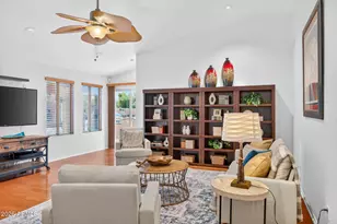 10817 W Irma Ln, Peoria, AZ 85373 - Photo 6