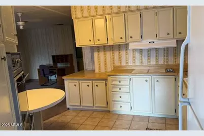 3434 E Sandra Terrace, Phoenix, AZ 85032 - Photo 8