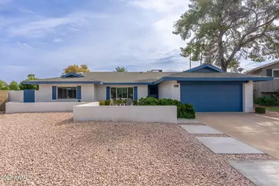 8614 E Clarendon Avenue, Scottsdale, AZ 85251 - Photo 6