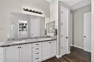 2451 E Bellerive Dr, Gilbert, AZ 85298 - Photo 32