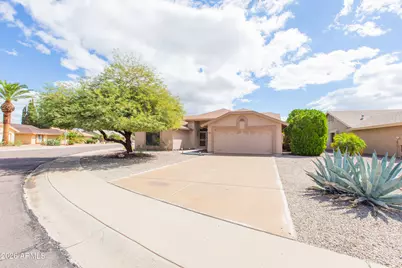 9845 W Escuda Drive, Peoria, AZ 85382 - Photo 2