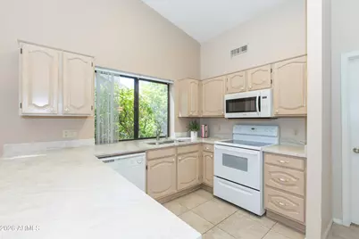 9845 W Escuda Drive, Peoria, AZ 85382 - Photo 8