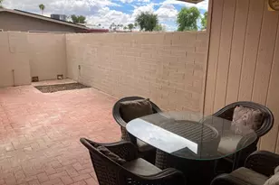 9949 W Ocotillo Dr, Sun City, AZ 85373 - Photo 16