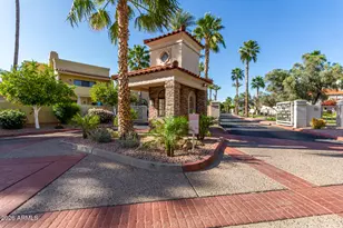 10080 E Mountainview Lake Dr, Scottsdale, AZ 85258 - Photo 4