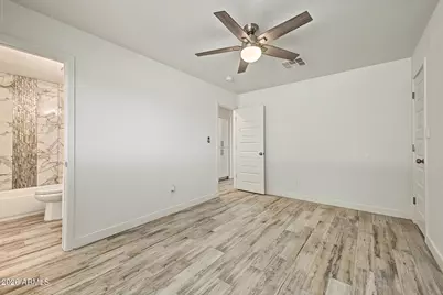11464 N 24th Drive, Phoenix, AZ 85029 - Photo 12