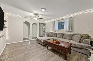 2917 W Laurel Ln, Phoenix, AZ 85029 - Photo 10
