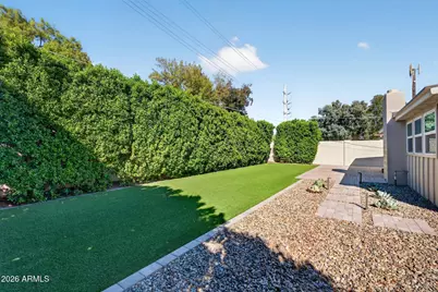 2734 E Highland Avenue, Phoenix, AZ 85016 - Photo 38