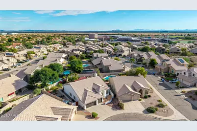 3105 E Hiddenview Drive, Phoenix, AZ 85048 - Photo 32