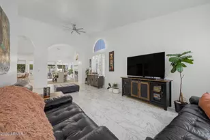 3105 E Hiddenview Dr, Phoenix, AZ 85048 - Photo 10