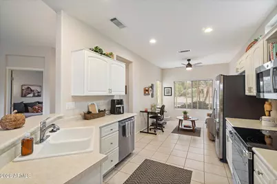 15104 W Pinehurst Lane, Surprise, AZ 85374 - Photo 8