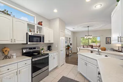 15104 W Pinehurst Lane, Surprise, AZ 85374 - Photo 10