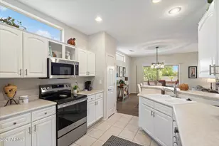 15104 W Pinehurst Ln, Surprise, AZ 85374 - Photo 10
