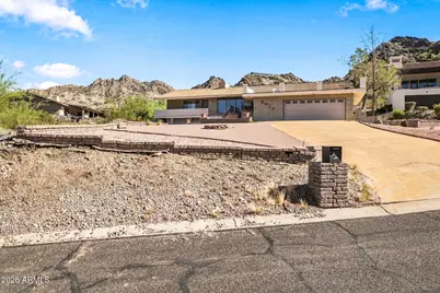 9639 N 19th Street, Phoenix, AZ 85020 - Photo 1