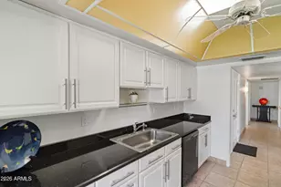 18414 N 99th Dr, Sun City, AZ 85373 - Photo 22