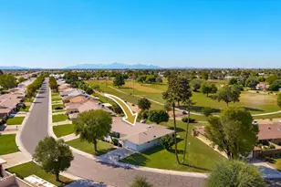 18414 N 99th Dr, Sun City, AZ 85373 - Photo 2