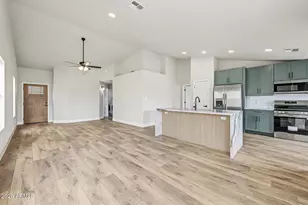 271 N Brookside St, Chandler, AZ 85225 - Photo 8