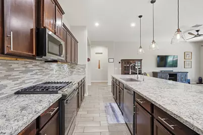 16167 W Monterosa Street, Goodyear, AZ 85395 - Photo 10