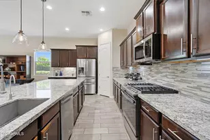 16167 W Monterosa St, Goodyear, AZ 85395 - Photo 8