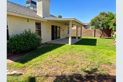 8936 W Tuckey Lane, Glendale, AZ 85305 - Photo 14