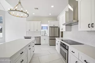 1401 W Sandpiper Dr, Gilbert, AZ 85233 - Photo 12