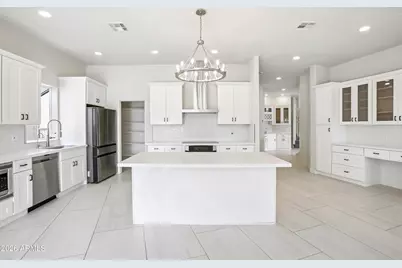 1401 W Sandpiper Drive, Gilbert, AZ 85233 - Photo 2